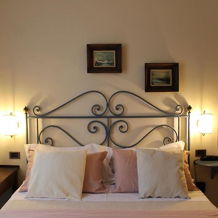 Boutique Hotel Fox'S Inn San Giustino Valdarno Ngoại thất bức ảnh