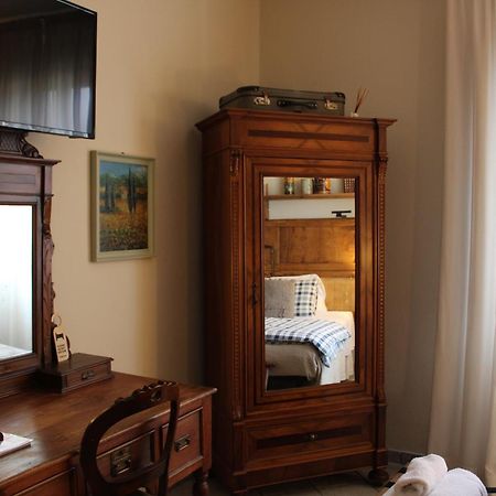 Boutique Hotel Fox'S Inn San Giustino Valdarno Ngoại thất bức ảnh