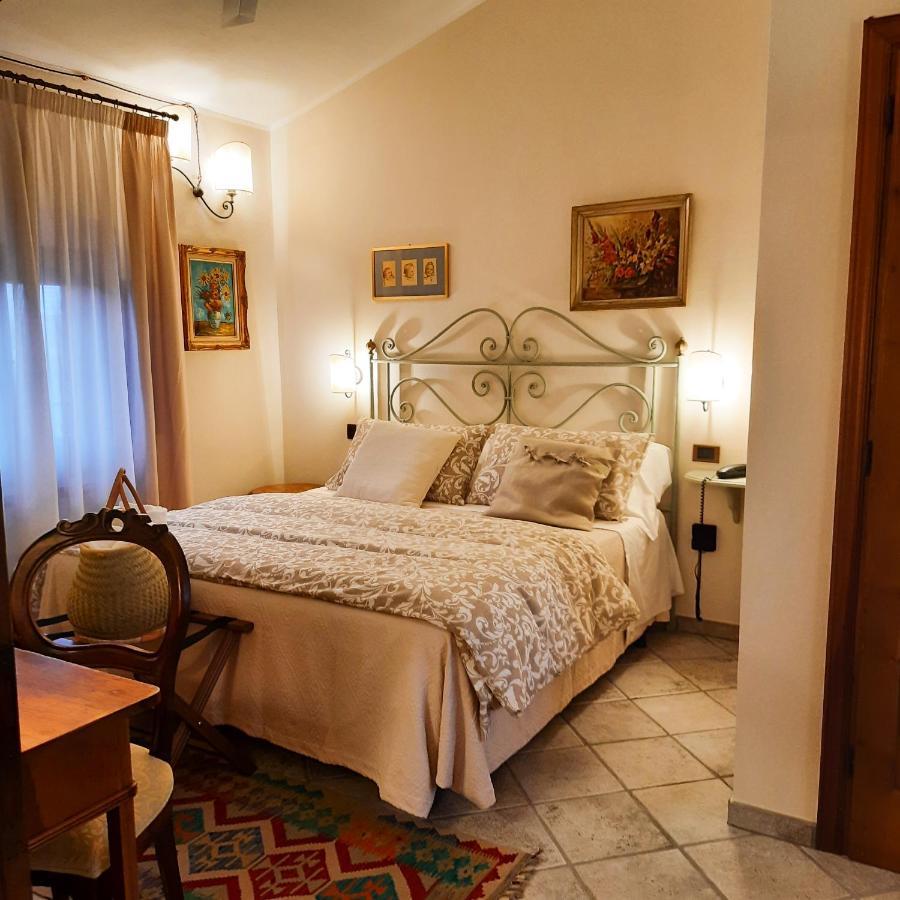 Boutique Hotel Fox'S Inn San Giustino Valdarno Ngoại thất bức ảnh